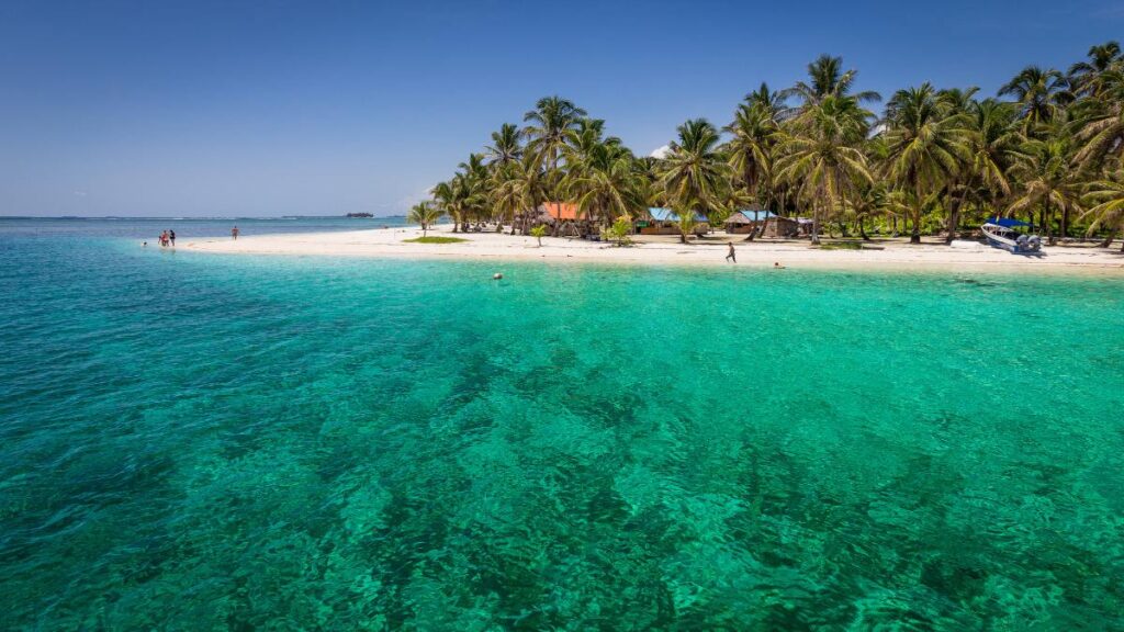 Cayo Zapatilla in Panama's Bocas Del Toro